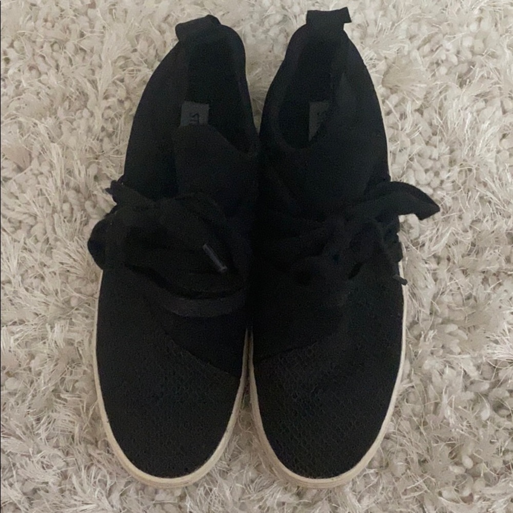 Black Steve Madden Sneakers